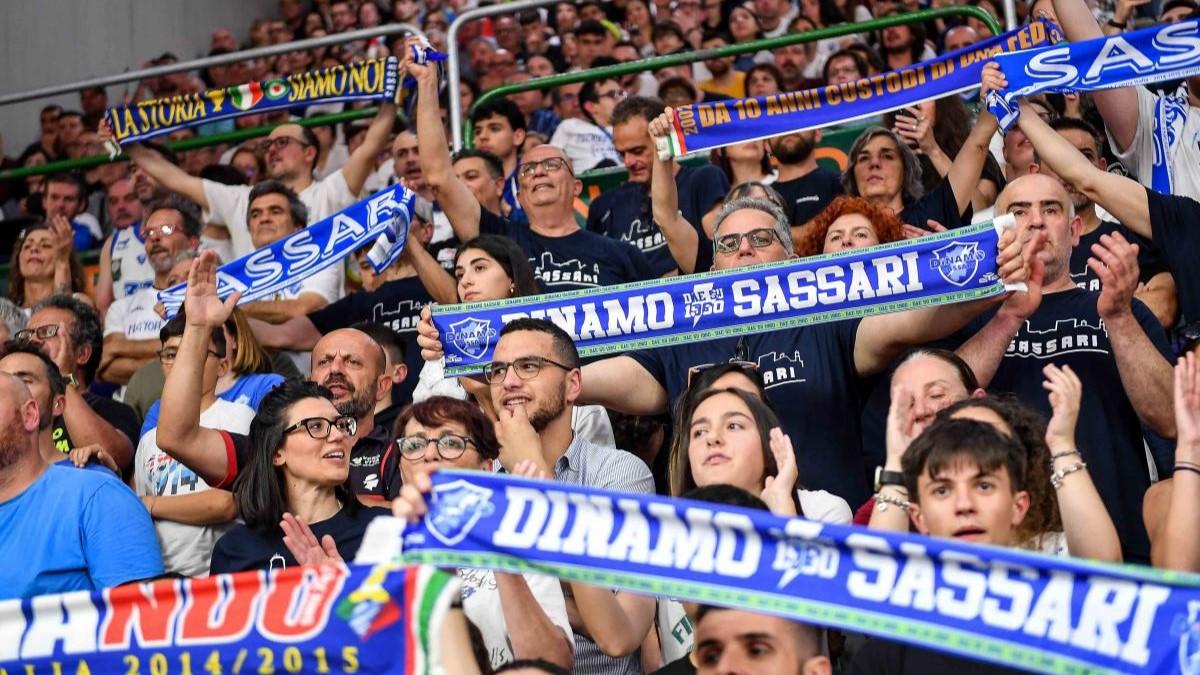 Accesso ai palazzetti, cambiano le regole. La Dinamo ai tifosi: «Utilizzate la prevendita» – Le novità