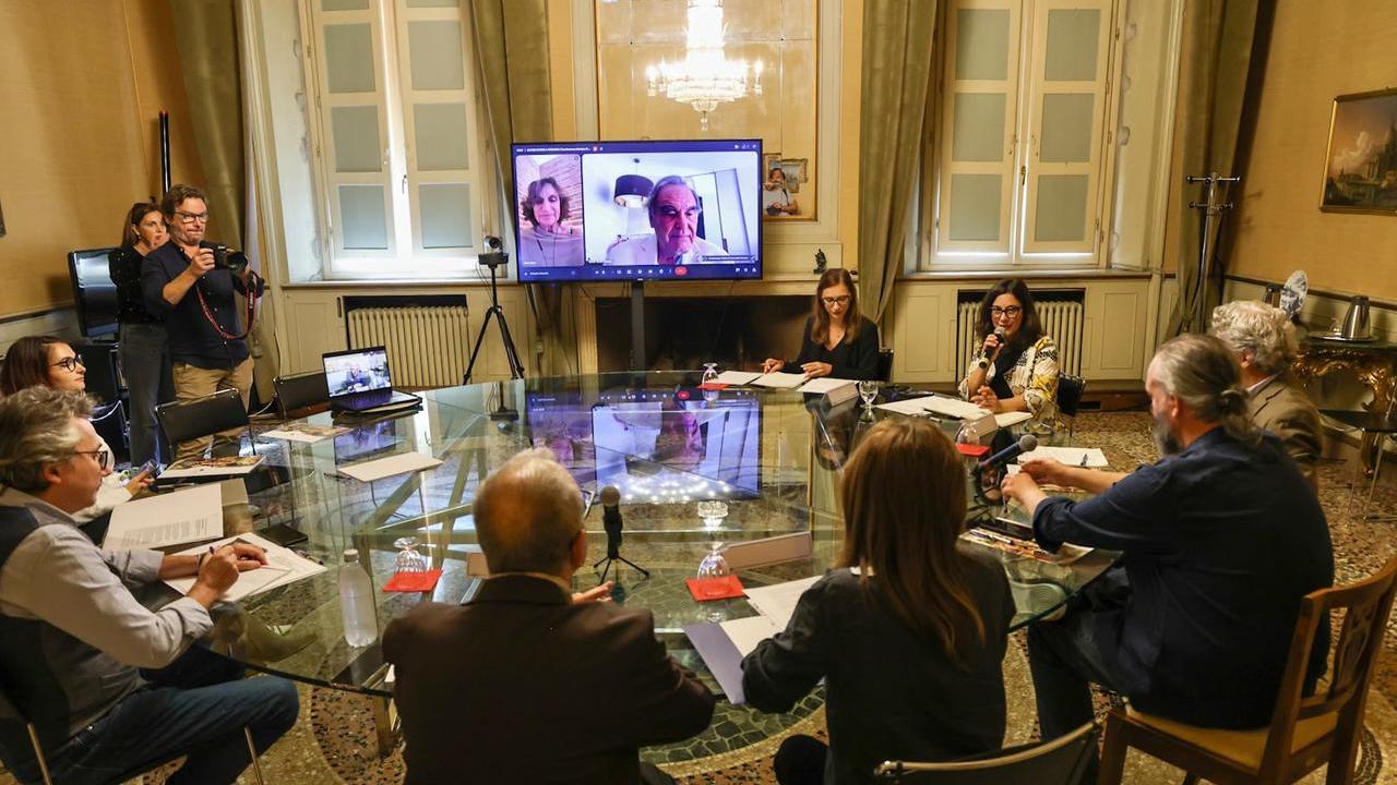 Oliver Stone a Ferrara, Cittadinanza onoraria e Laurea Honoris Causa