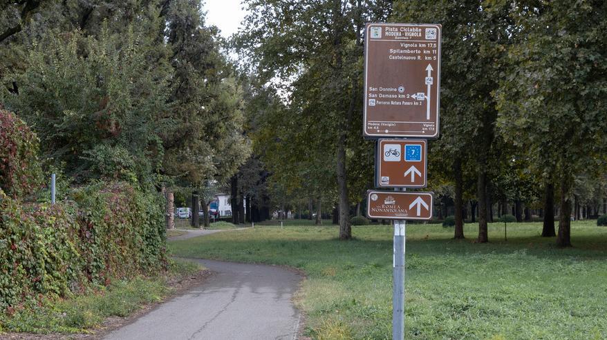 Il percorso natura a San Damaso, dove è avvenuto lo stupro