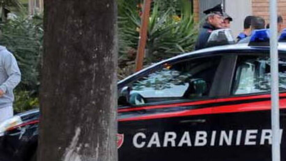 Carabinieri in zona Doganella (foto di archivio)
