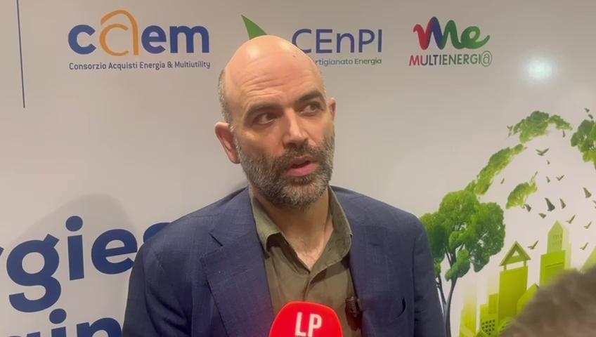 Roberto Saviano lancia l’allarme: «In Sardegna le mafie investono con la criminalità locale»