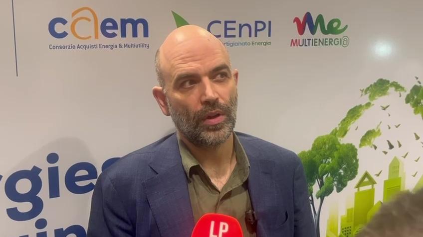 Roberto Saviano lancia l’allarme: «In Sardegna le mafie investono con la criminalità locale»