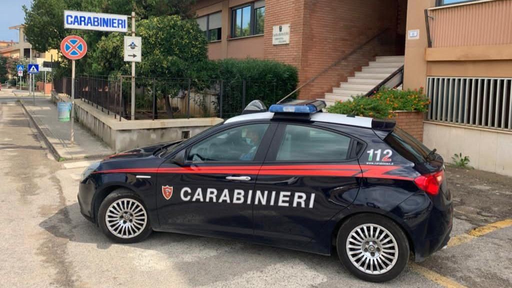 Non rispetta il divieto di avvicinamento alla madre, un giovane arrestato dai carabinieri