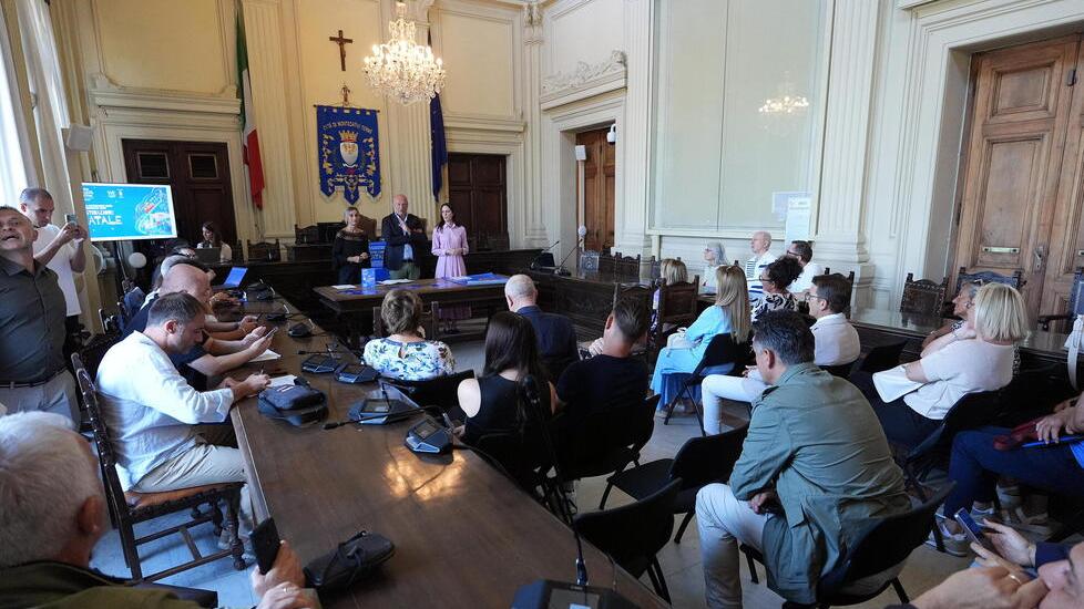 Il cartellone natalizio è stato presentato nella sala consiliare del municipio di viale Verdi (foto Nucci)
