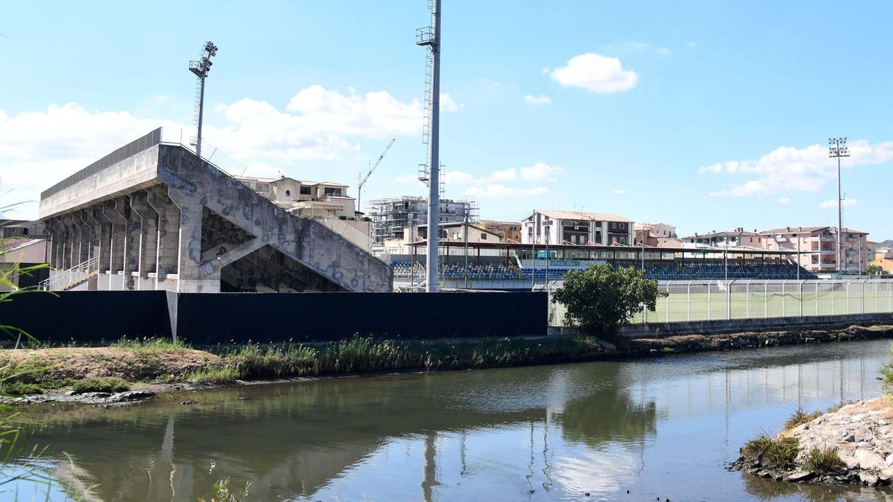 Olbia, lo stadio Bruno Nespoli nel degrado: il Comune studia il recupero e chiede i soldi alla Regione