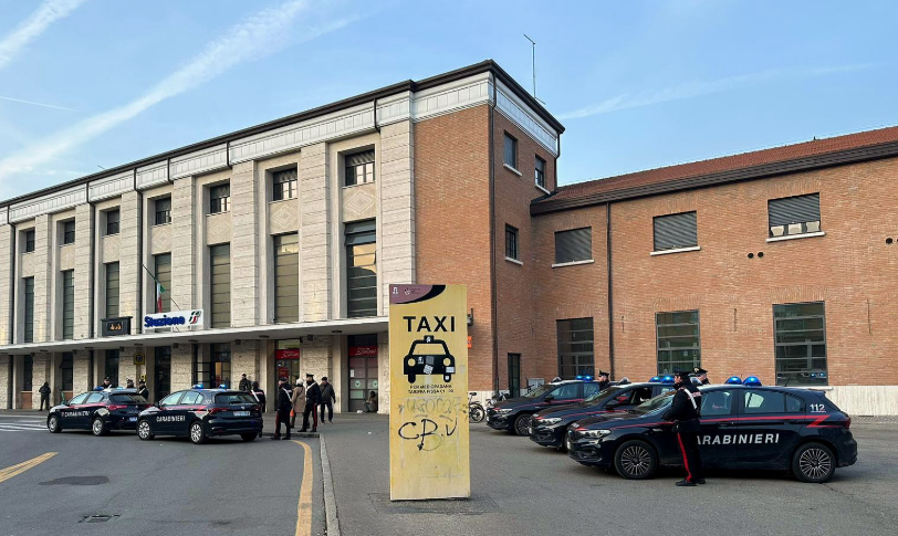 Reggio Emilia, proseguono i controlli in zona stazione: 30enne fermato con hascisc ed ecstasy