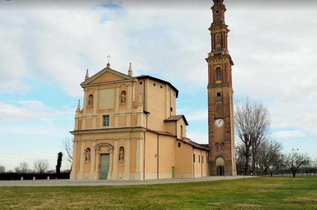La camminata zoppicante lo tradisce: denunciato il ladro di rame dopo il colpo in chiesa