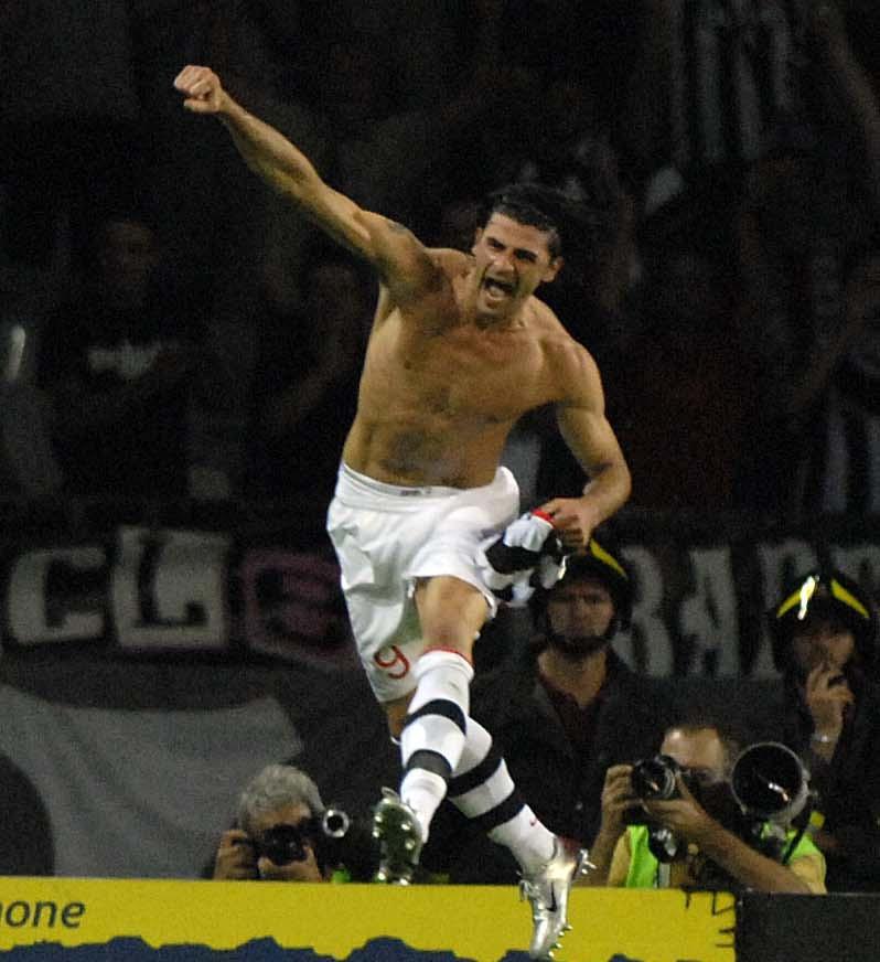 
	Vincenzo Iaquinta durante l'esultanza per un gol

