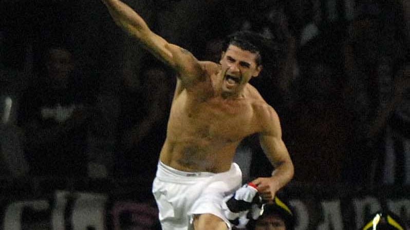 Vincenzo Iaquinta durante l'esultanza per un gol