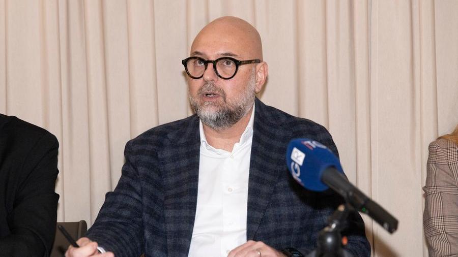 Il sindaco dopo gli assalti ai supermercati: «Prevale la logica del branco»