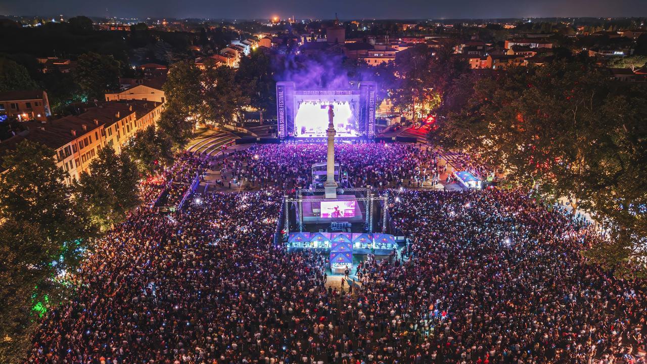 Ferrara Summer Festival, l’edizione 2027 resta in piazza Ariostea