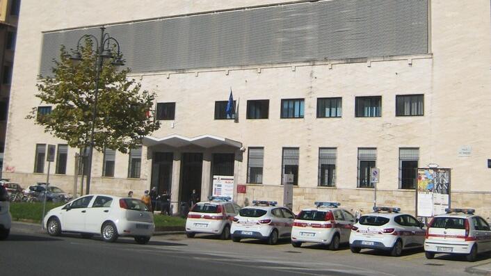 Il comando della municipale (foto d'archivio)