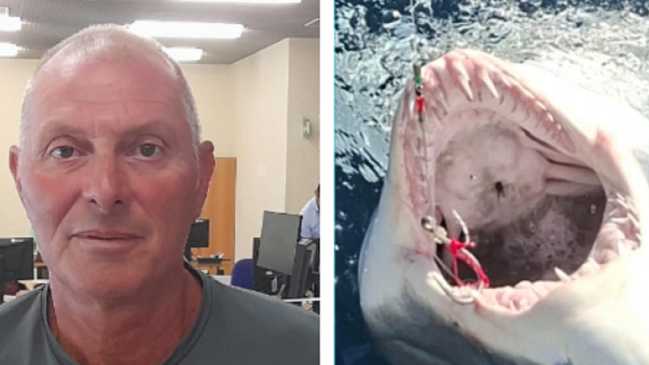 Marco Volpi, pluricampione del mondo di pesca sportiva, e lo squalo mako