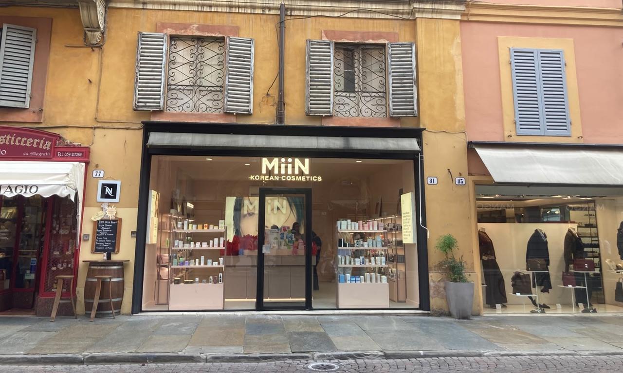 MiiN, la cosmetica coreana sbarca a Modena: aperto un negozio in via Emilia Centro