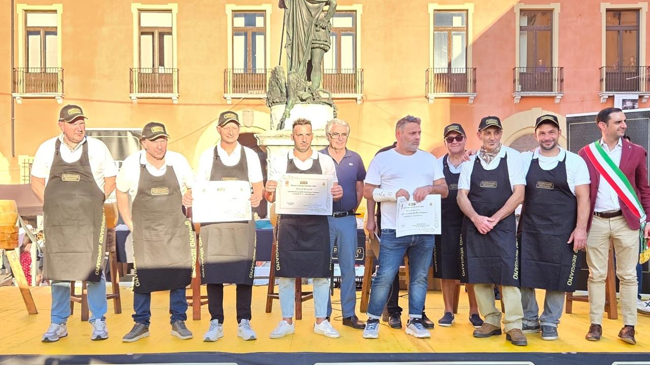Parmigiano Reggiano, il 24 mesi del Caseificio Rossi vince il Palio della Bassa