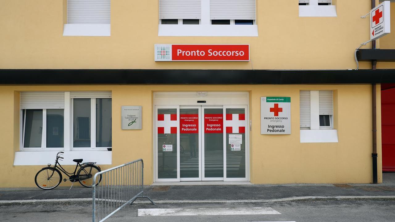 Cento, paziente precipita dalla finestra dell’ospedale