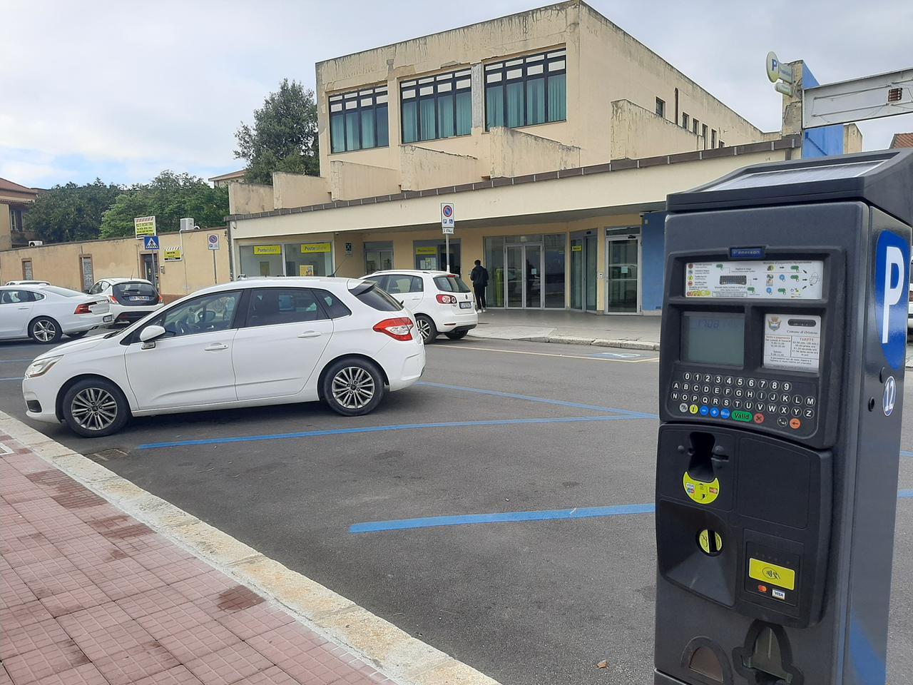 Parcheggi, l’appalto scaduto va avanti fino ad aprile: cosa sta succedendo
