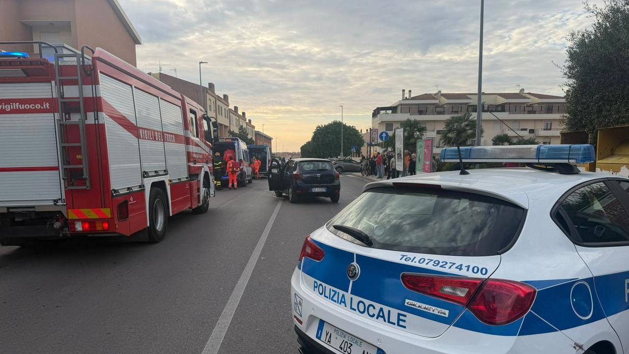 Sassari, scontro tra auto e moto in via Pasella: due feriti