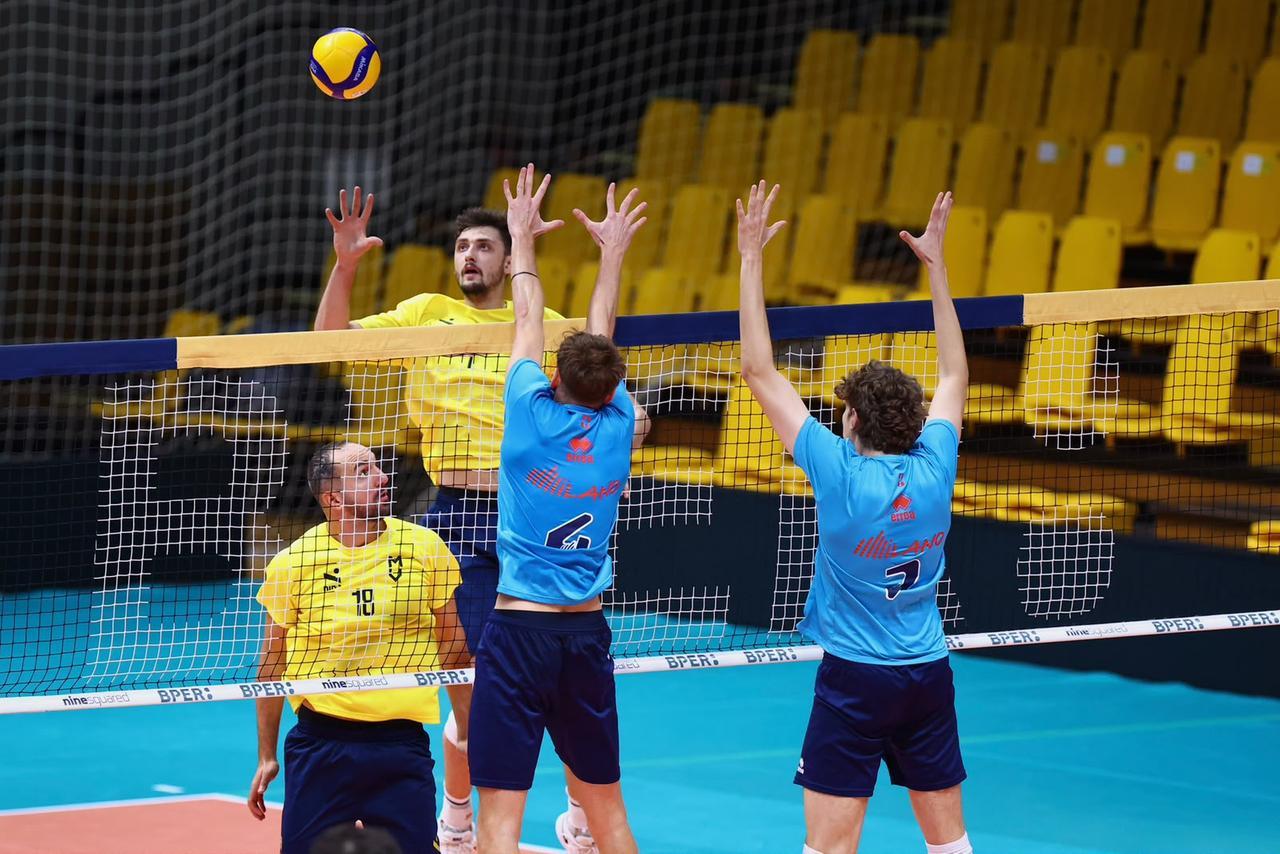 Modena Volley svela le maglie e batte Milano al PalaPanini