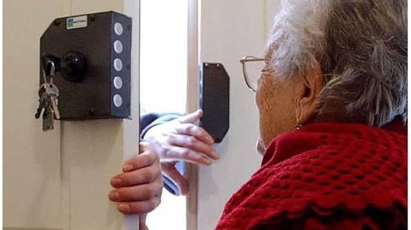 Truffe agli anziani a Sassari, almeno cinque colpi contestati al 33enne arrestato