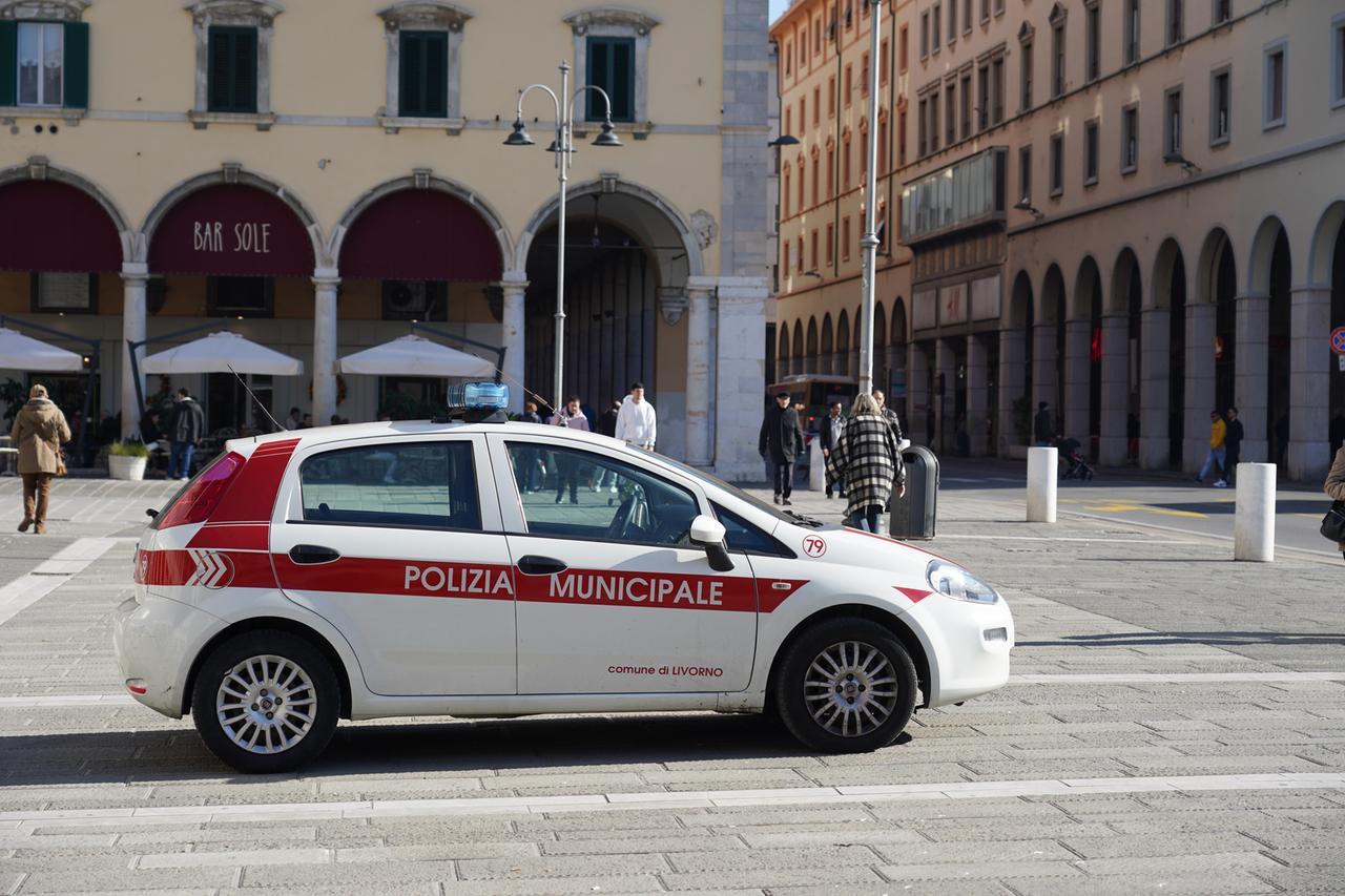 
	Una pattuglia della polizia municipale (foto d'archivio)

