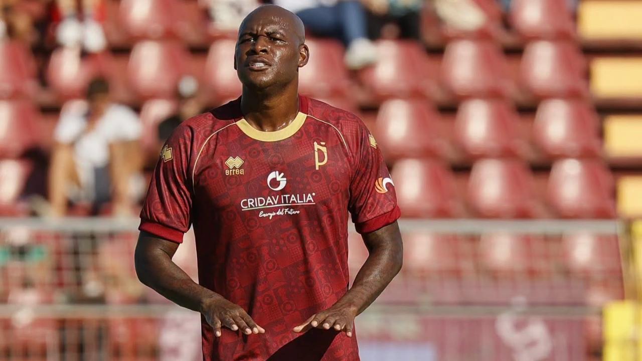 Pontedera, prosegue la rifondazione: Ibarbo se ne va e con lui sono pronti a partire molti altri tra calciatori e collaboratori