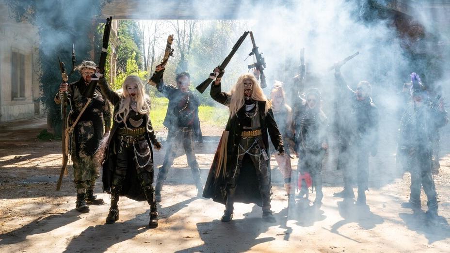 «C’è stata l’apocalisse»: un grande set cinematografico trasforma il centro di San Felice