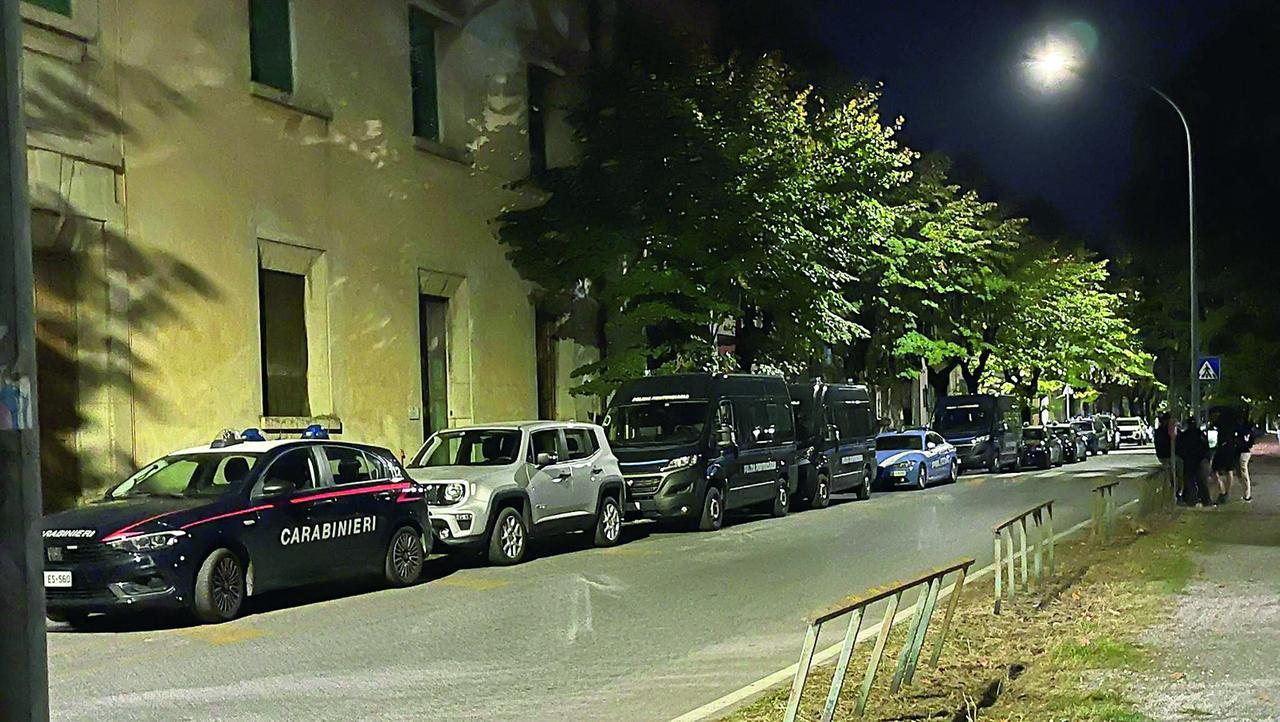 Pisa, rivolta in carcere live su TikTok: microspie, cellulari clandestini e quell’esposto sullo spaccio tra detenuti – I punti oscuri