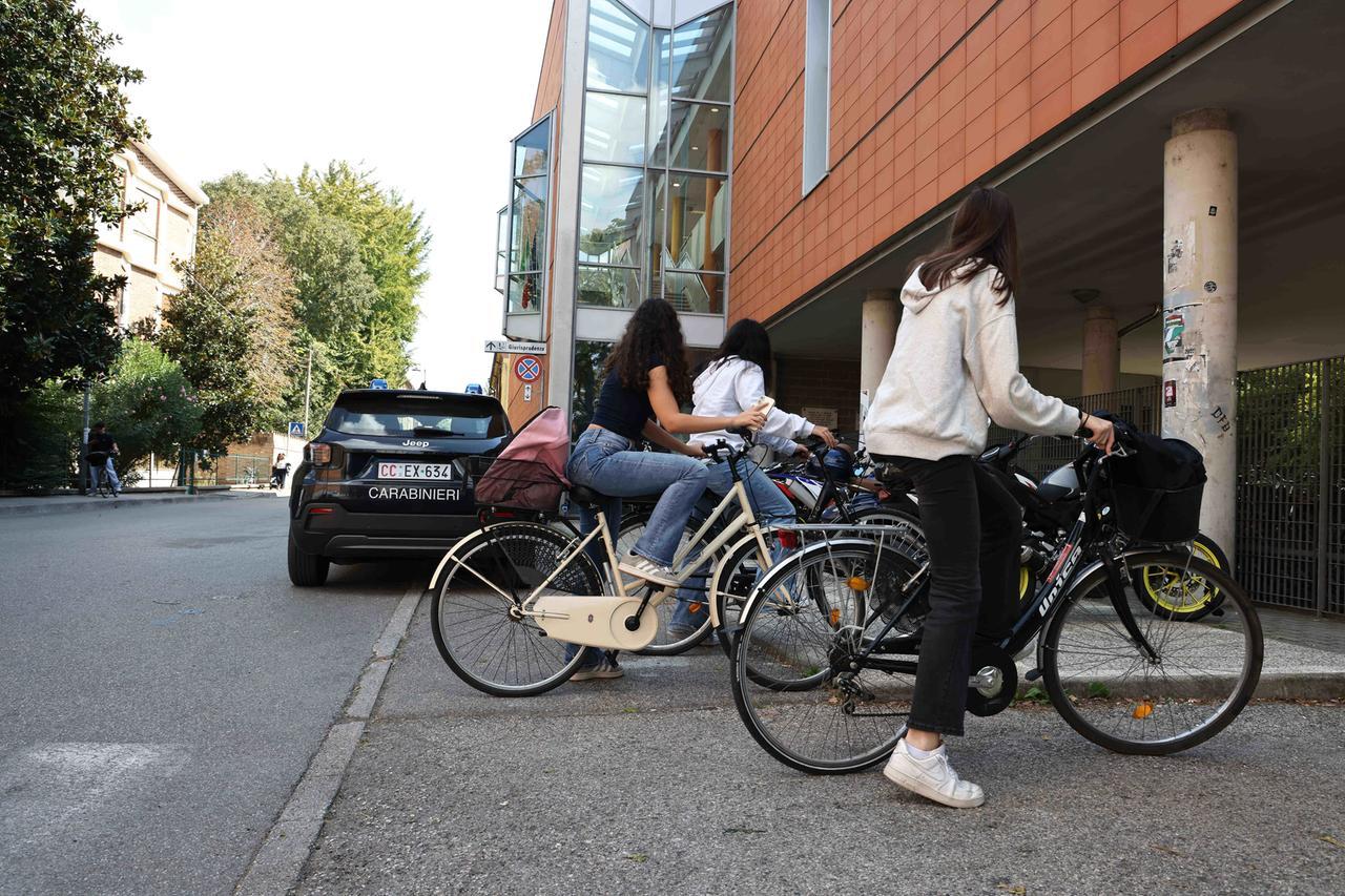 Ferrara, al liceo ingresso troppo “facile”: focus sulle responsabilità