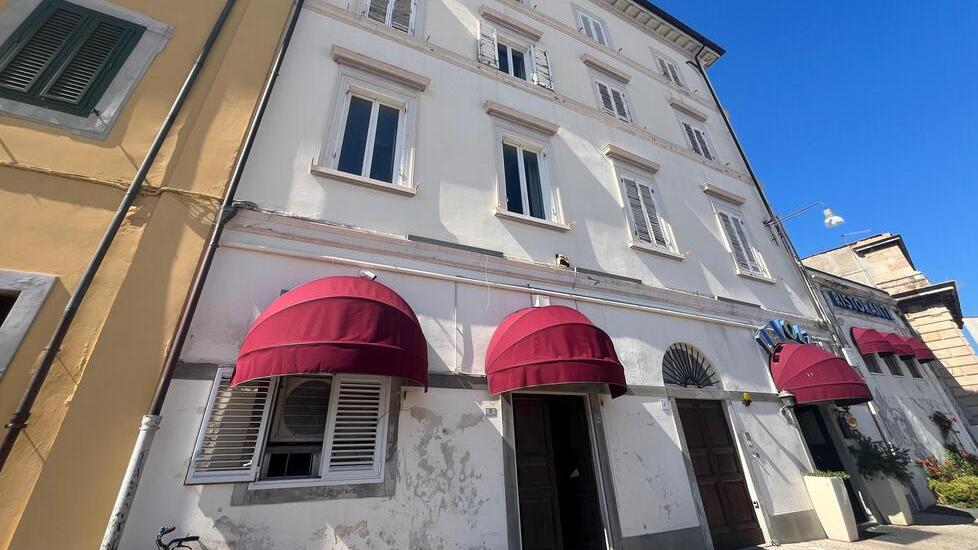 Livorno, in Comune si litiga sull'acquisto del palazzo in porto della Spil<br>