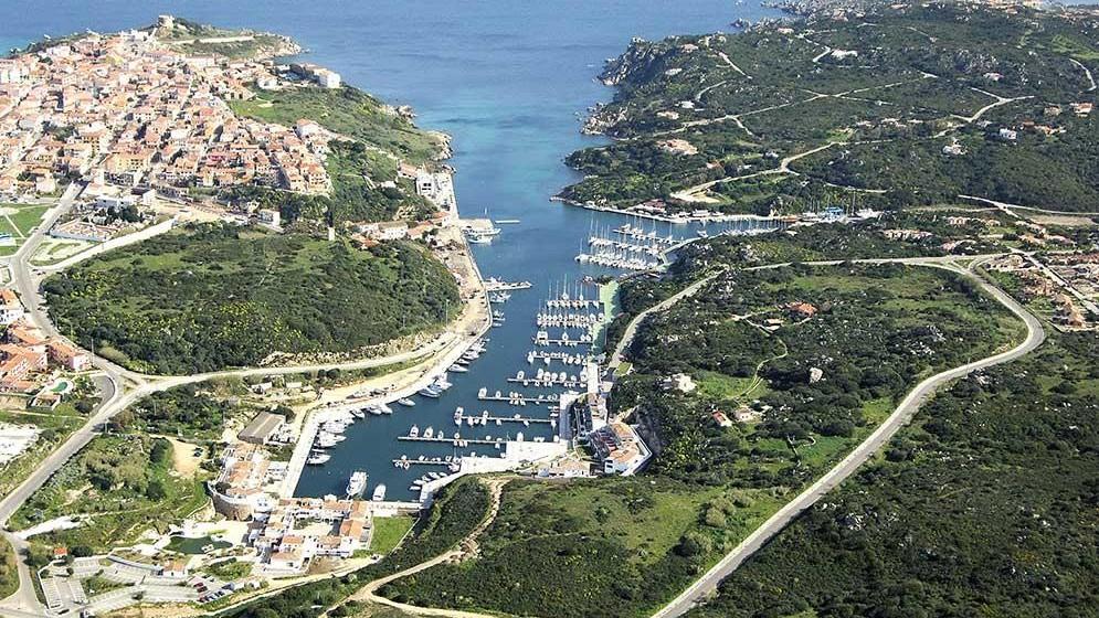 Dal porto turistico al centro abitato, il paese si rifà i look: il punto sui cantieri aperti