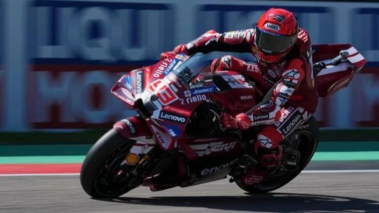 Marc Marquez piazza il sorpasso a metà gara e vince il Gran Premio del Giappone – La top ten