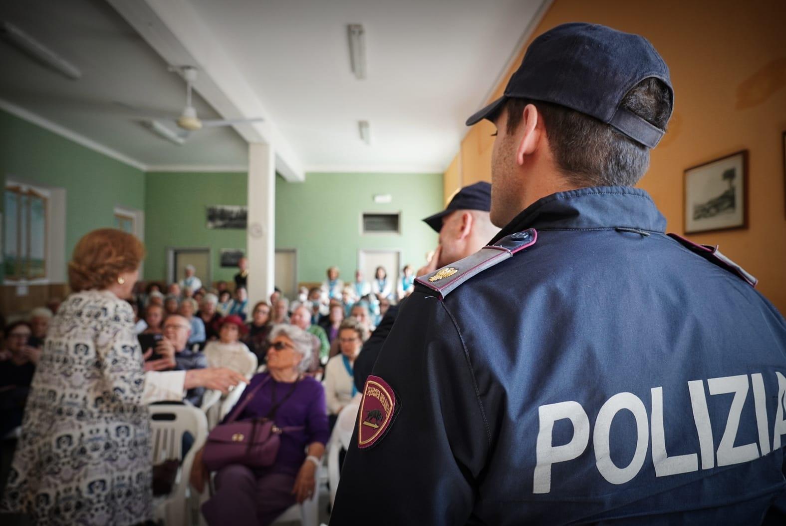 Un incontro anti-truffe della polizia