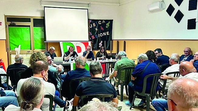 L'assemblea al circolo di Borgonuovo