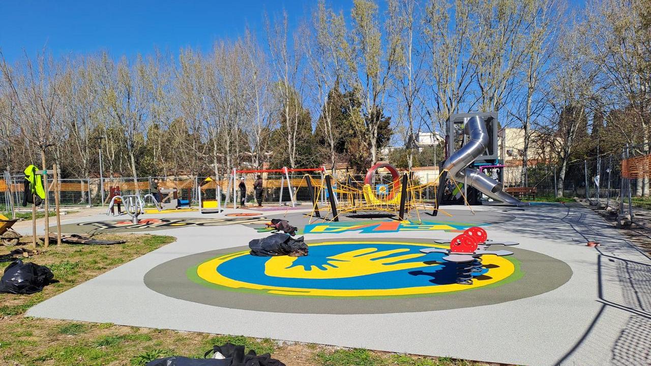 Livorno, nudo fra mamme e bambini nel Parco Baden Powell