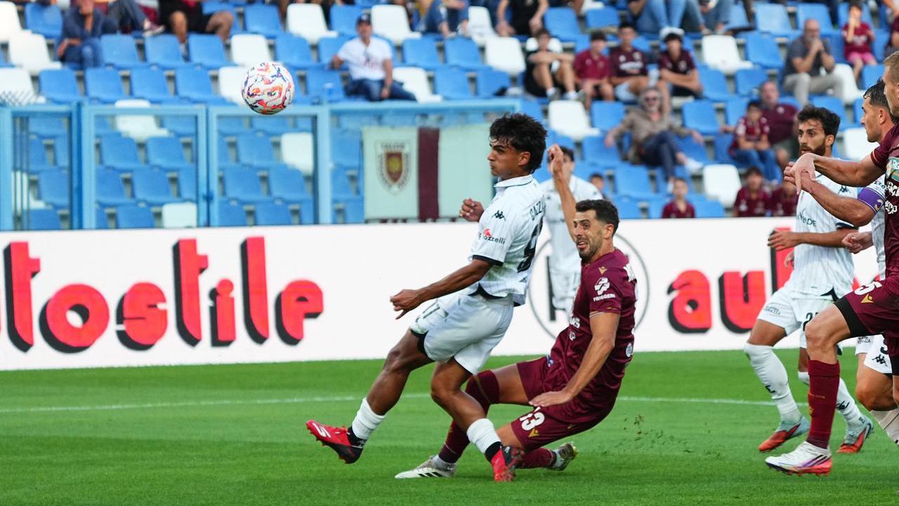 La Reggiana perde in casa con lo Spezia e scivola a otto punti dalla vetta (0-1), rivivi la nostra diretta