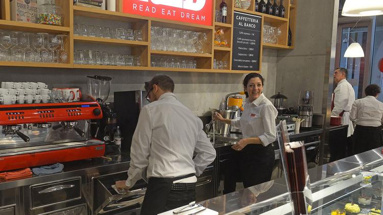 La lenta scomparsa dei bar. In sei anni persi 206 locali