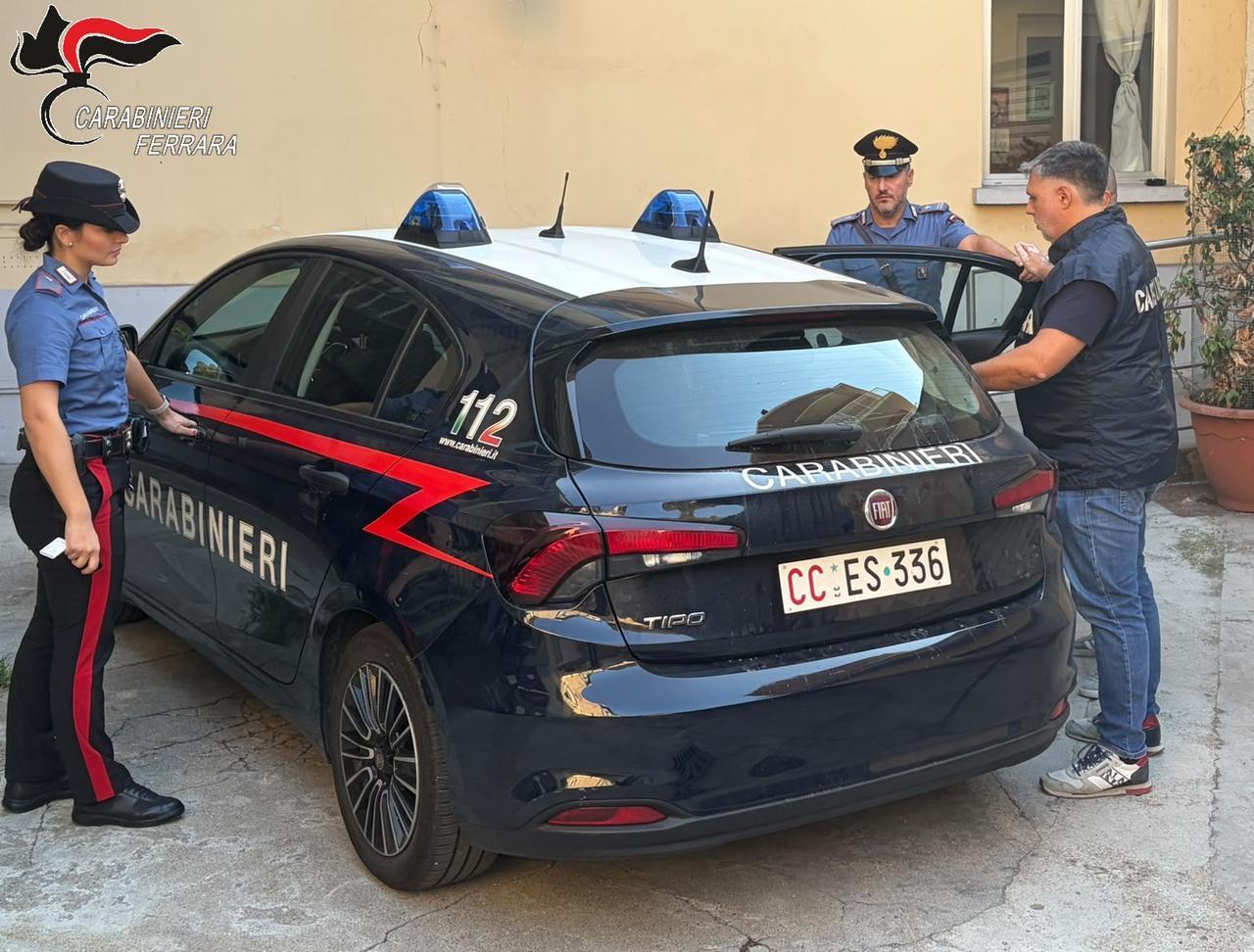 Violenta rapina in casa a Serravalle: anziani picchiati e derubati
