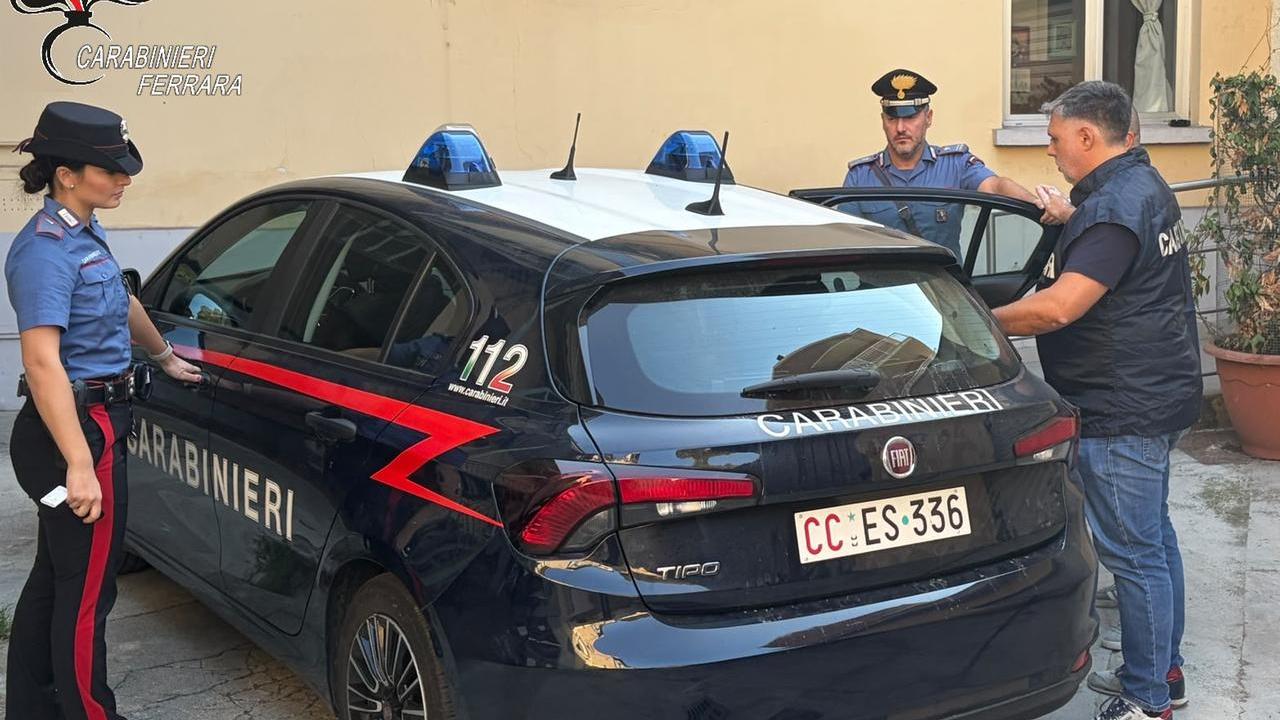 Violenta rapina in casa a Serravalle: anziani picchiati e derubati
