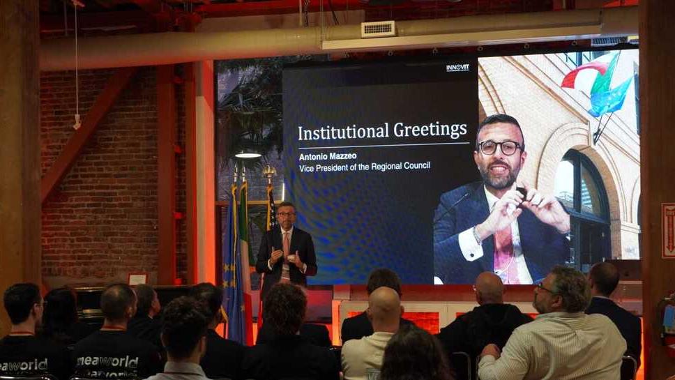 Il vicepresidente del consiglio regionale Antonio Mazzeo durante la missione a San Francisco