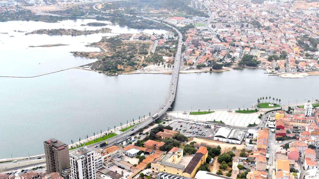 La sopraelevata sud vista dall'alto (foto di Vanna Sanna)