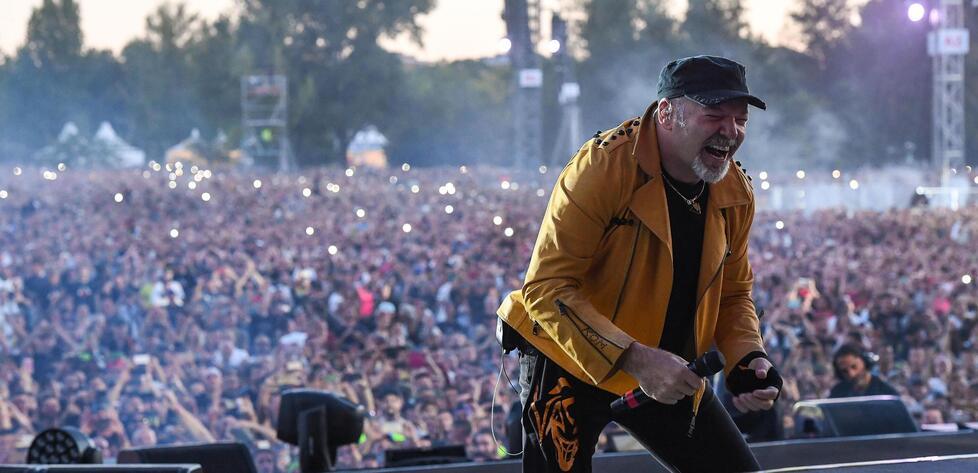 Vasco Rossi tra album live, la laurea a Salerno e il sogno di un nuovo evento a Modena