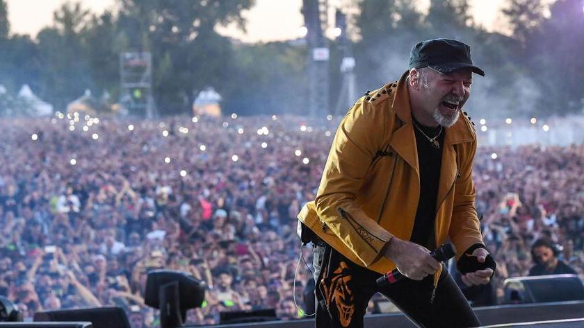 Vasco Rossi tra album live, la laurea a Salerno e il sogno di un nuovo evento a Modena