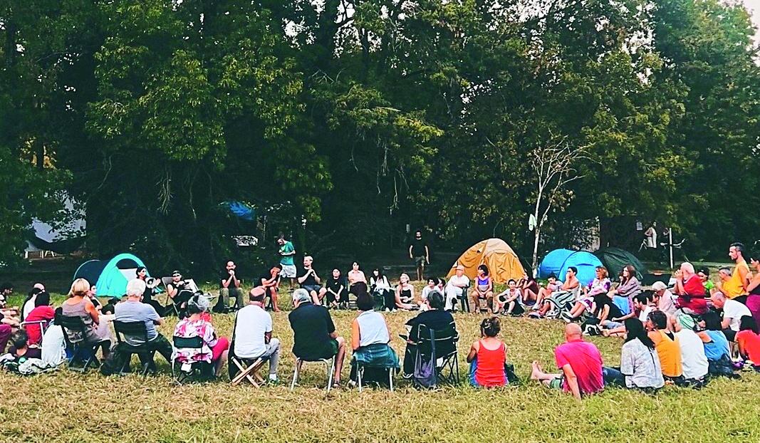 Bosco Ospizio, stop all’autorizzazione al presidio. Gli attivisti: «Andremo in centro a manifestare»