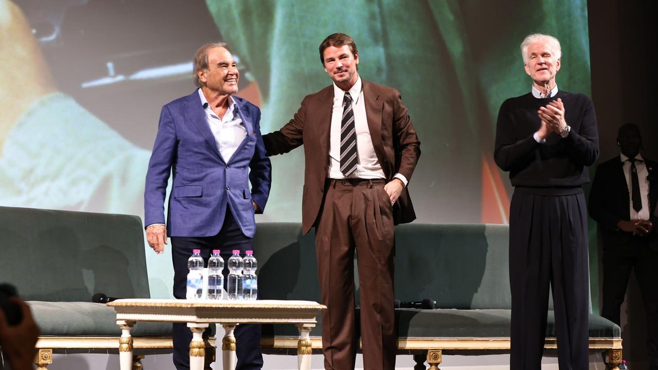 Oliver Stone a Ferrara, “Jfk” inaugura la retrospettiva: «Il prossimo film potrebbe essere l’ultimo»