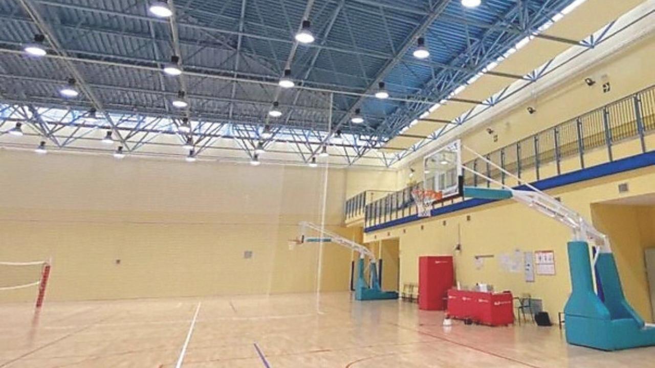 Pontedera, malore a scuola: crolla a terra all’improvviso – Chi sono i due prof che hanno salvato la vita a un 17enne