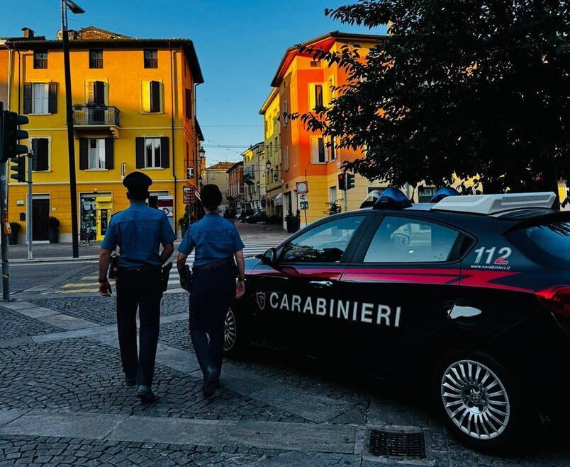 Pusher tiene “in ostaggio” una patente: smascherato e arrestato dai carabinieri a Vignola
