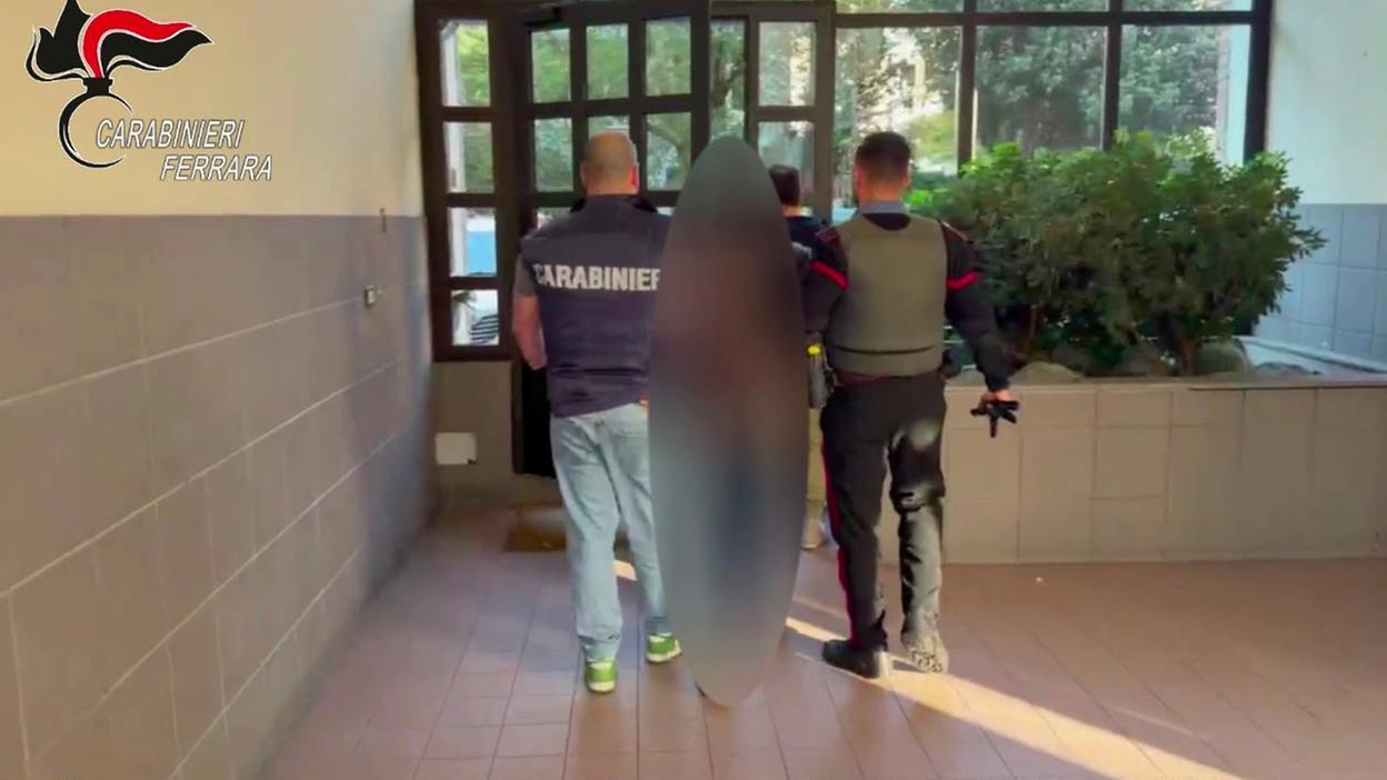 Botte durante la rapina a Serravalle, resta sordo da un orecchio