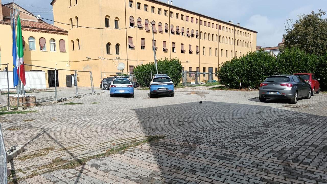 Ferrara, spray urticante in classe: alcuni intossicati all’istituto Bachelet