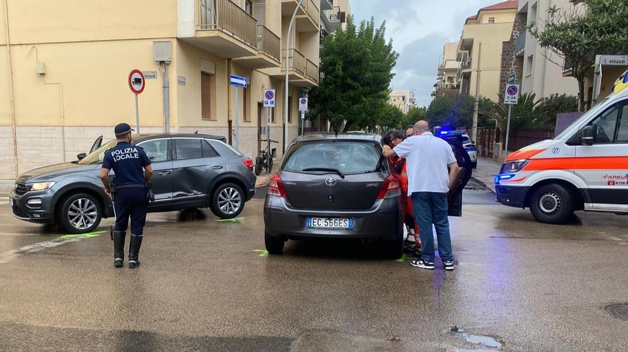 Scontro tra due auto ad Alghero, un bimbo di due anni e mezzo in ospedale